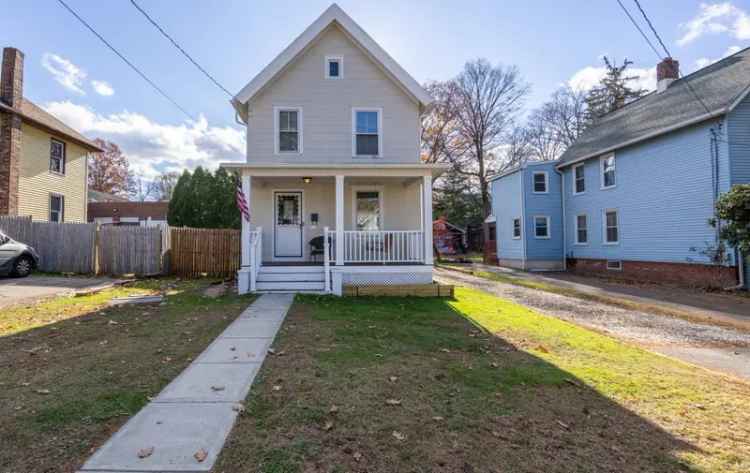 Single-family house For Sale in 129, Atkins Street, Meriden, Connecticut