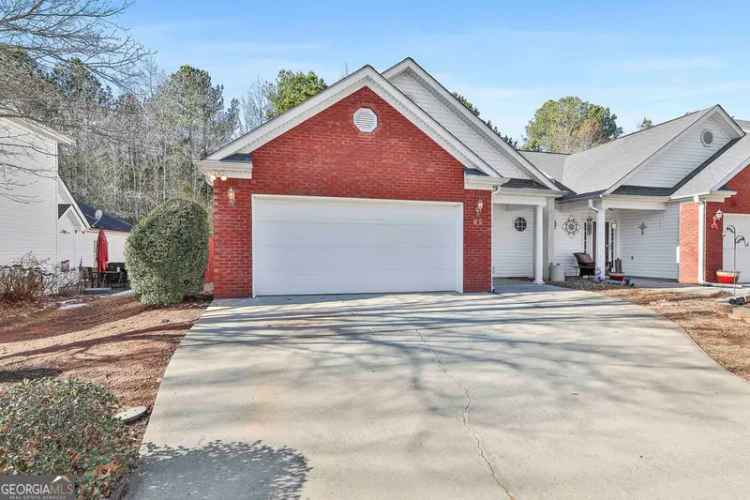 House For Sale in 62, Stony Oak Drive, Newnan, Georgia