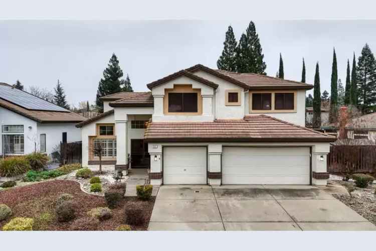 Single-family house For Sale in 8941, Blakemore Court, Elk Grove, California