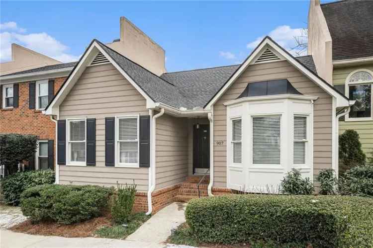 House For Sale in 907, Lenox Hill Court Northeast, Atlanta, Georgia