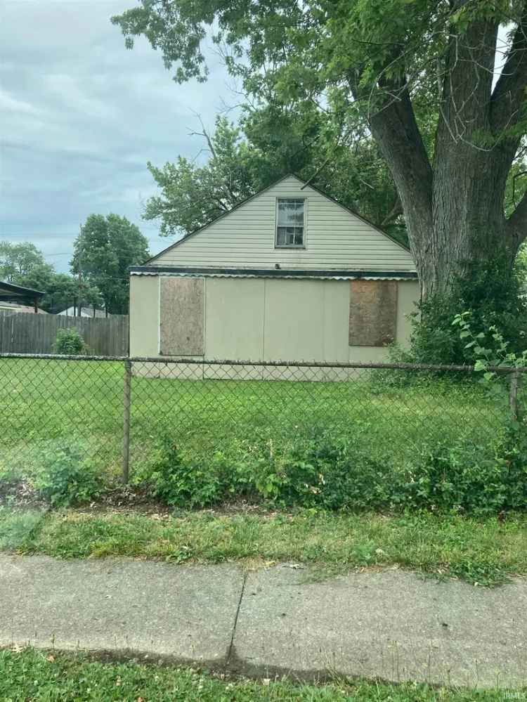 Single-family house For Sale in 2515, South Lockburn Street, Indianapolis, Indiana