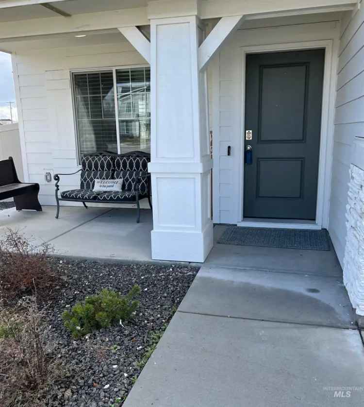 Single-family house For Sale in 5757, North Remus Place, Meridian, Idaho