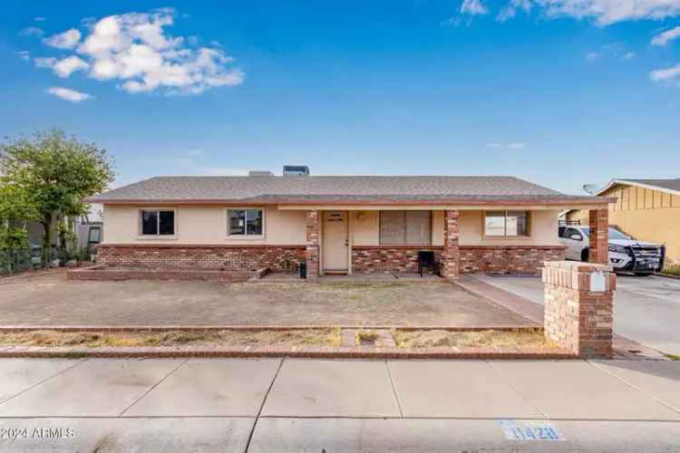 Single-family house For Sale in 11428, North 57th Lane, Glendale, Arizona