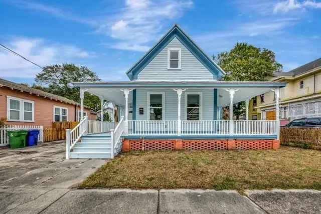 Single-family house For Sale in 912, East 20th Avenue, Tampa, Florida