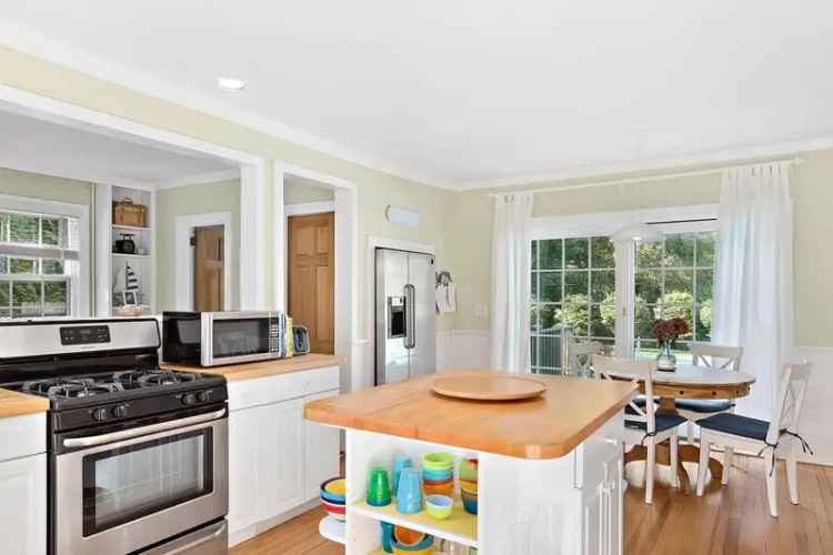 Quogue Shingle-Style Home Rental 4 BR 4.5 BA Heated Pool