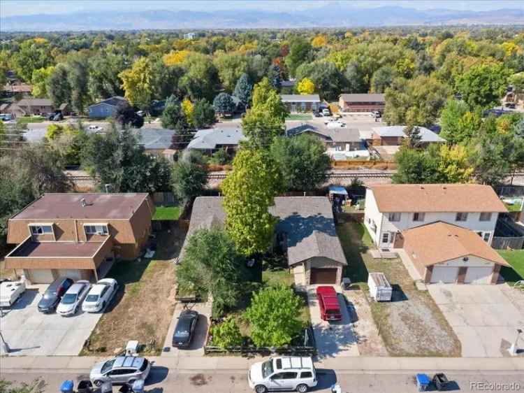 Multi-family house For Sale in Longmont, Colorado