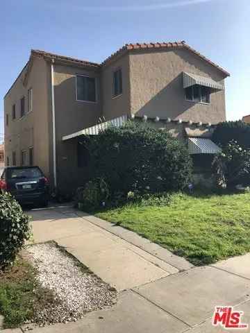 Single-family house For Sale in Los Angeles, California