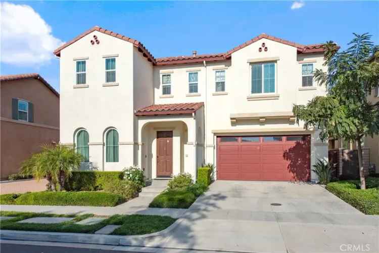 Single-family house For Sale in 17, Umbria, Lake Forest, California