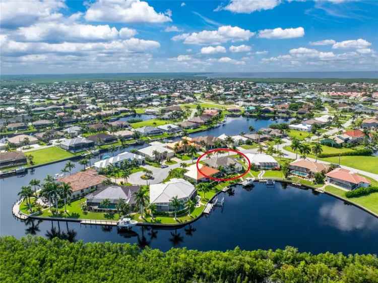 Single-family house For Sale in 1368, Grebe Drive, Punta Gorda, Florida