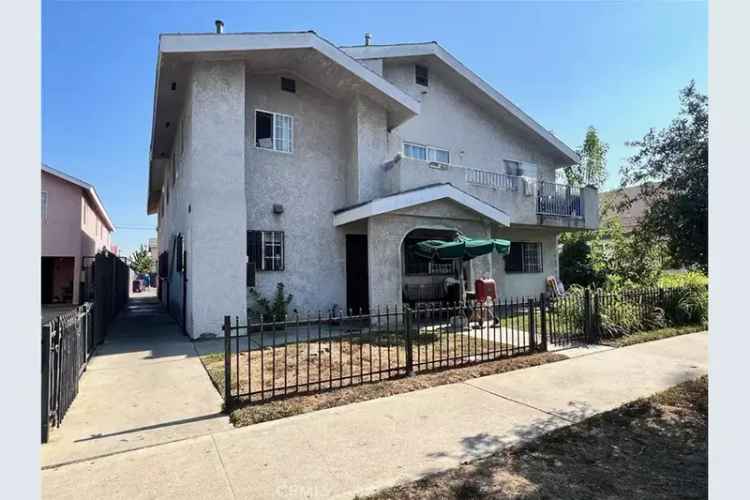 Multi-family house For Sale in Long Beach, California