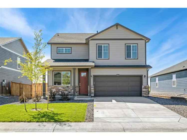 Single-family house For Sale in Thornton, Colorado