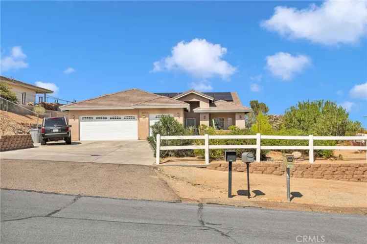 Single-family house For Sale in 18752, Fairburn Street, Hesperia, California