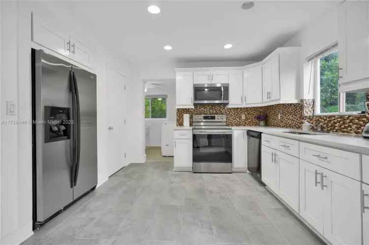 Multi-family house For Sale in 126, Northwest 33rd Street, Miami, Florida