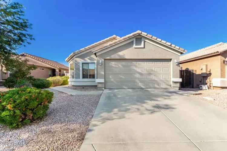 Single-family house For Sale in 33672, North Mercedes Drive, San Tan Valley, Arizona