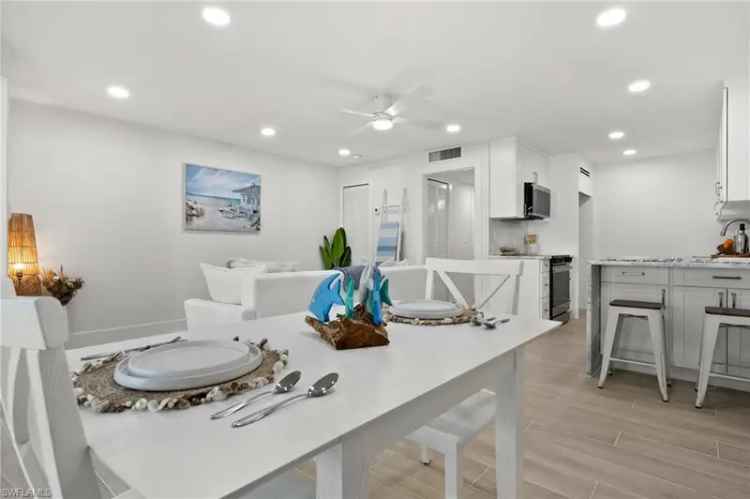 Condo For Sale in 342, Harbour Drive, Naples, Florida