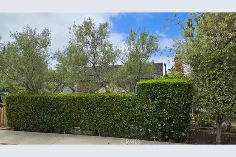 Multi-family house For Sale in 519, Poppy Avenue, Newport Beach, California