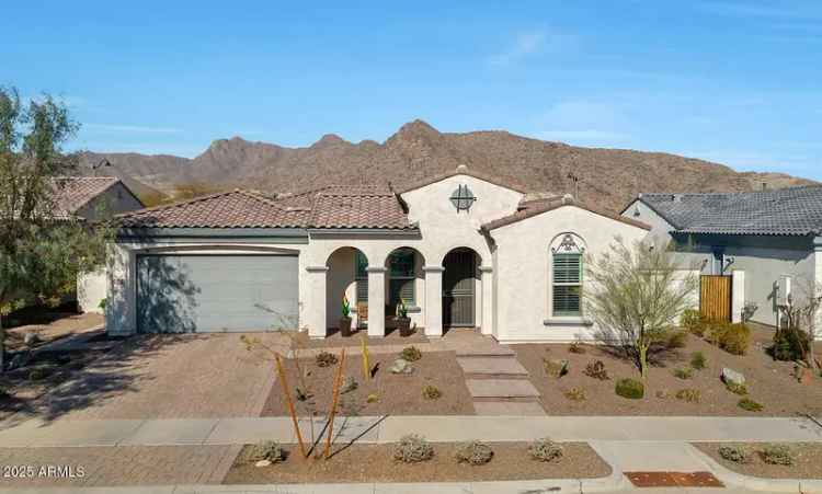 Single-family house For Sale in 5252, North 206th Drive, Buckeye, Arizona