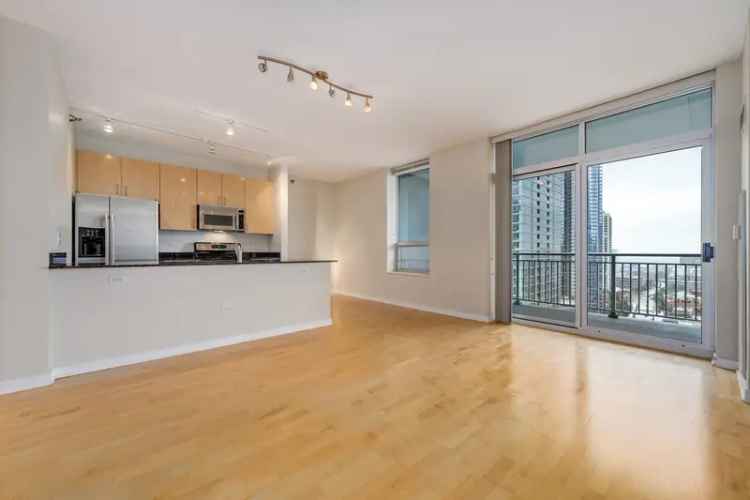 Condo For Sale in 330, West Grand Avenue, Chicago, Illinois