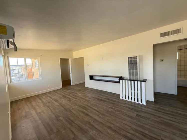 Single-family house For Sale in 11010, Knobb Avenue, Morongo Valley, California