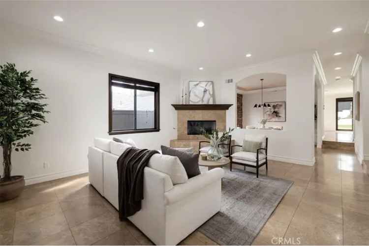 Single-family house For Sale in 1154, 2nd Street, Manhattan Beach, California