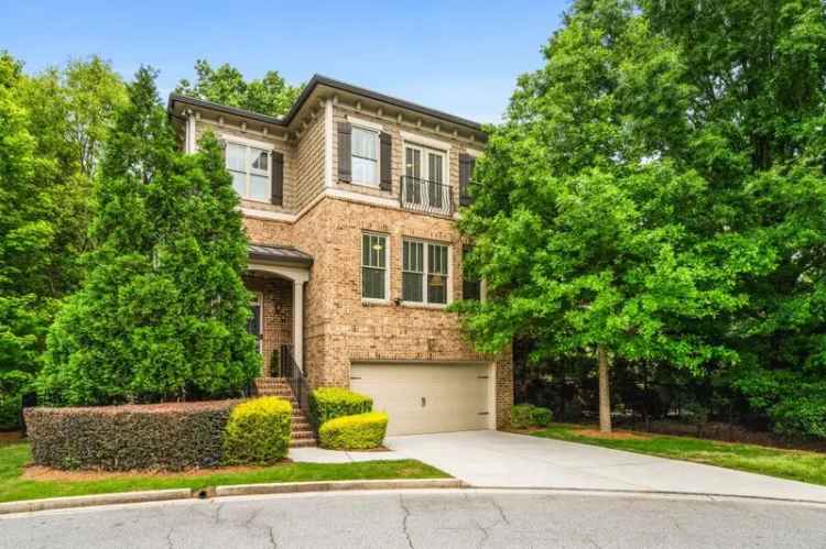 Single-family house For Sale in 938, Canterbury Lane Northeast, Atlanta, Georgia