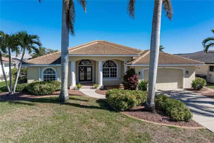 Single-family house For Sale in 1131, Via Tripoli, Punta Gorda, Florida