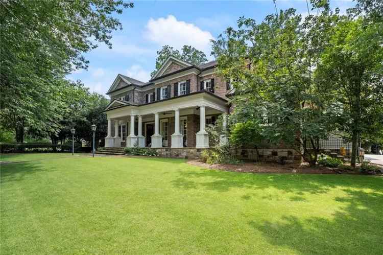 Single-family house For Sale in 1750, Doncaster Drive Northeast, Atlanta, Georgia