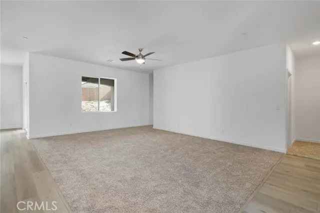 Single-family house For Sale in 12329, Craven Way, Victorville, California