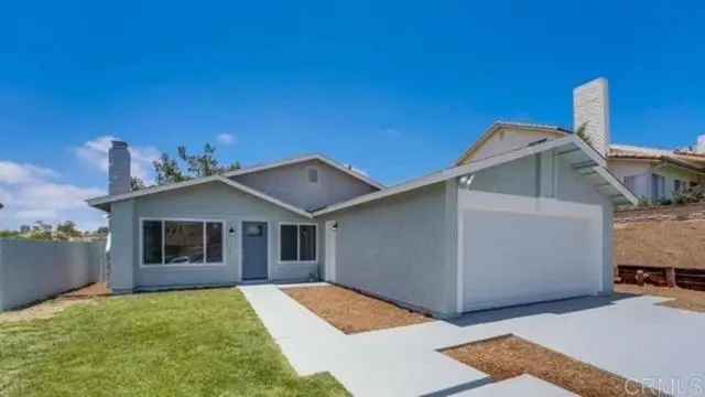 Single-family house For Sale in 7448, Carrie Ridge Way, San Diego, California