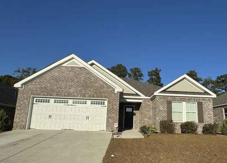 Single-family house For Sale in Dothan, Alabama