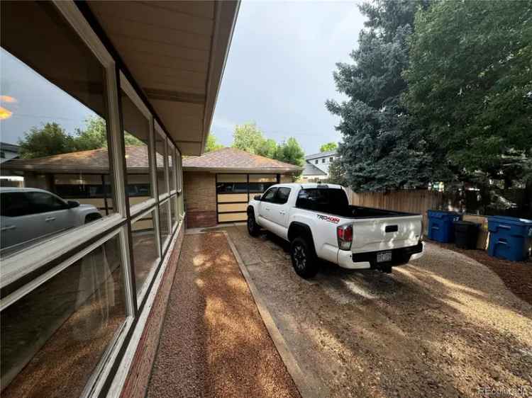 Single-family house For Sale in 180, Allison Street, Lakewood, Colorado