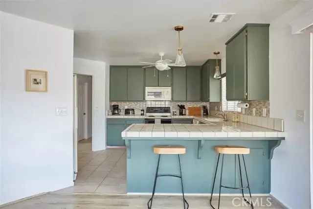 Single-family house For Sale in Joshua Tree, California