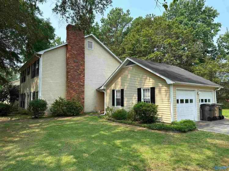 Single-family house For Sale in Decatur, Alabama