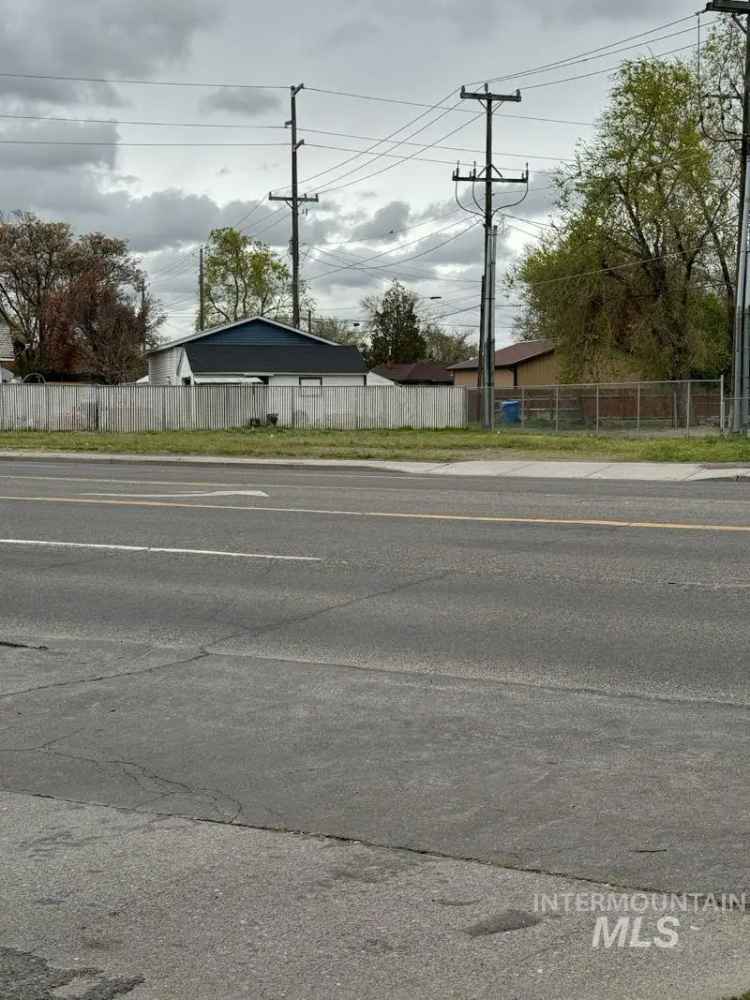 Land For Sale in 448, Addison Avenue, Twin Falls, Idaho