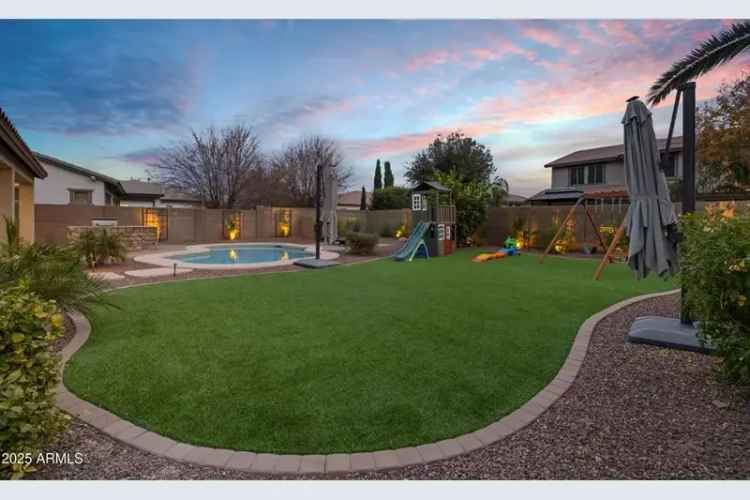 Single-family house For Sale in 3457, East Virgil Drive, Gilbert, Arizona