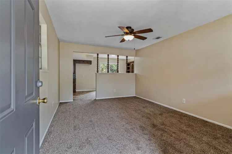 Single-family house For Sale in 713, Ruth Street, Athens, Texas