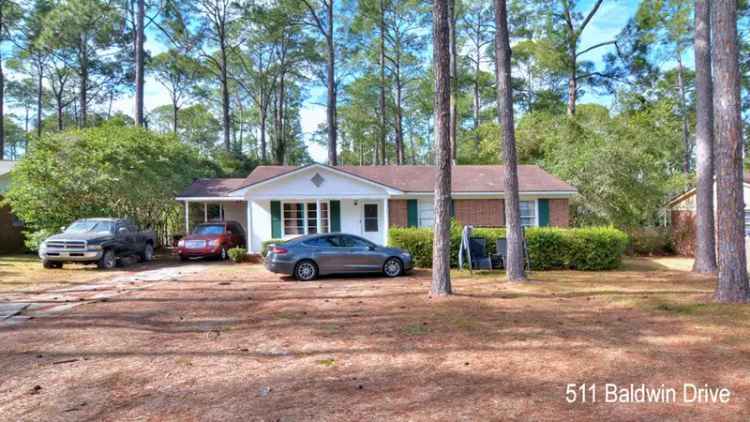 Single-family house For Sale in 511, Baldwin Drive, Albany, Georgia