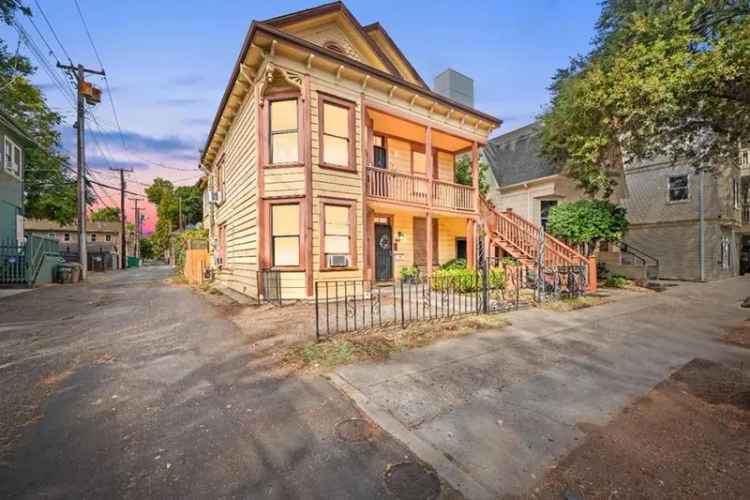 Duplex For Sale in 1314, 19th Street, Sacramento, California