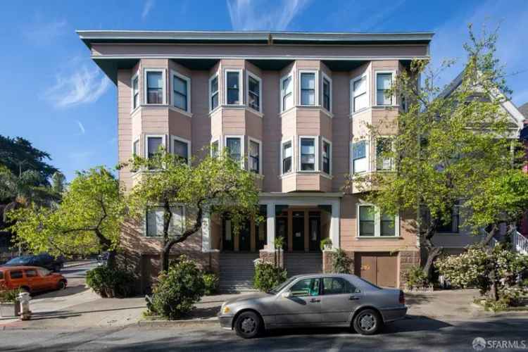 Multi-family house For Sale in 238, Noe Street, San Francisco, California