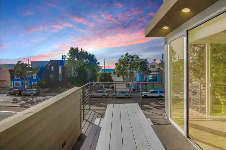 House For Sale in 802, Ostend Court, San Diego, California