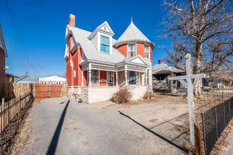 Single-family house For Sale in 1117, East 8th Street, Pueblo, Colorado