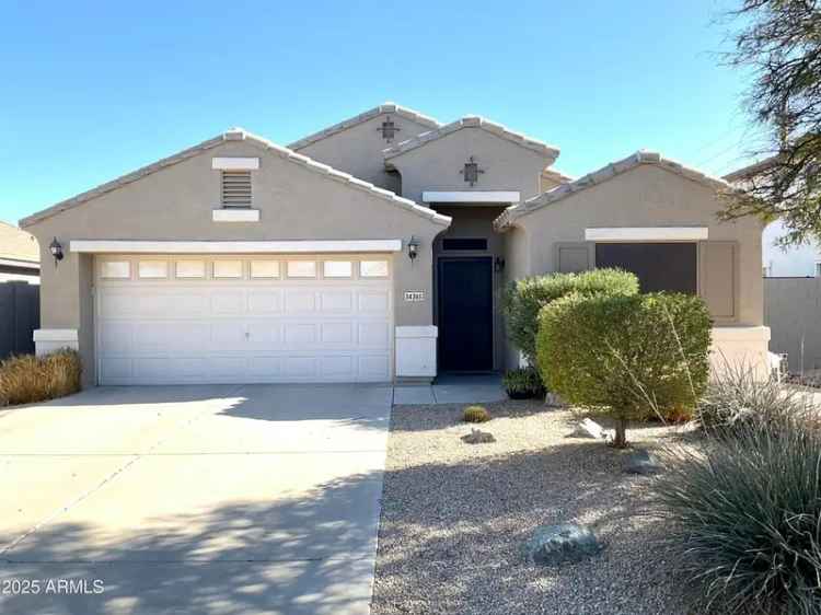 Single-family house For Sale in 34365, North Barzona Trail, San Tan Valley, Arizona