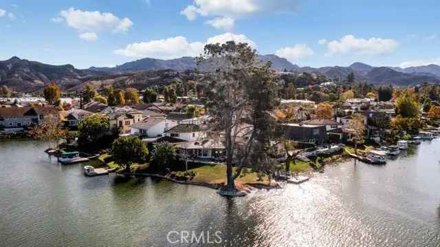 Single-family house For Sale in Westlake Village, California