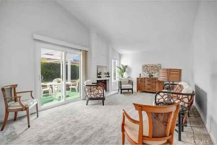 Single-family house For Sale in 28475, Cano, Mission Viejo, California