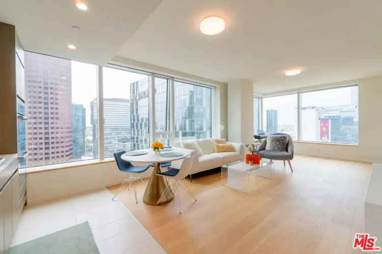 Condo For Sale in 889, Francisco Street, Los Angeles, California