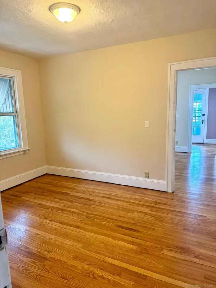 Multi-family house For Sale in 246, Preston Street, Hartford, Connecticut