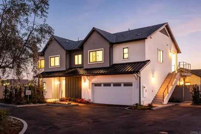 Single-family house For Sale in 3747, Adams Street, Carlsbad, California