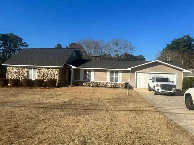 Single-family house For Sale in 600, Burbank Street, Dothan, Alabama