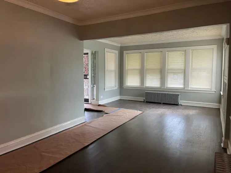 Single-family house For Sale in 8438, South Morgan Street, Chicago, Illinois