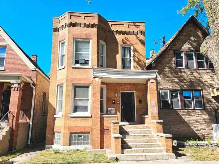 Multi-family house For Sale in 6934, South Wabash Avenue, Chicago, Illinois